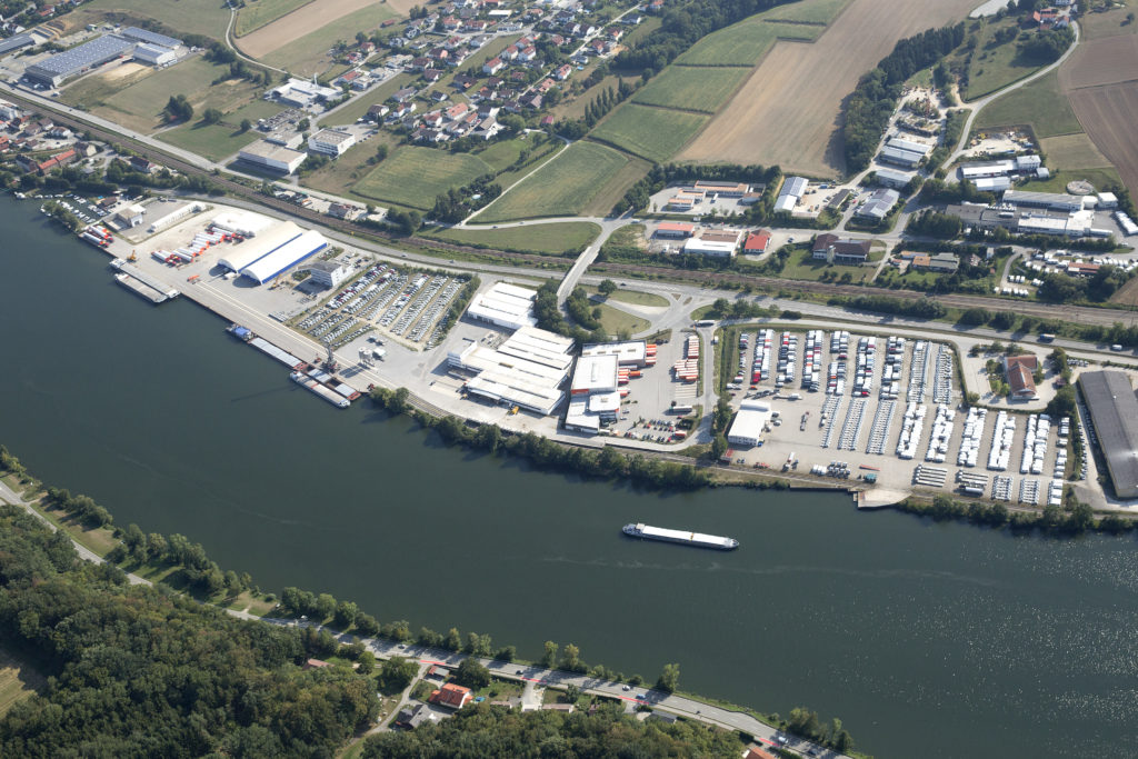 Luftbild bayernhafen Passau-Schalding. Quelle: Herbert Stolz