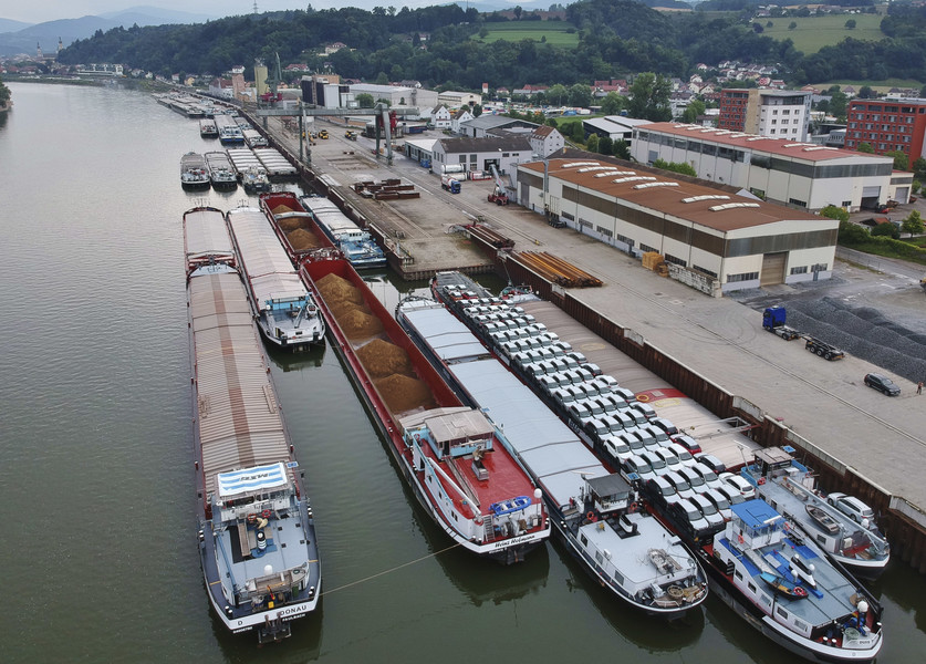 luftbild donau hafen deggendorf