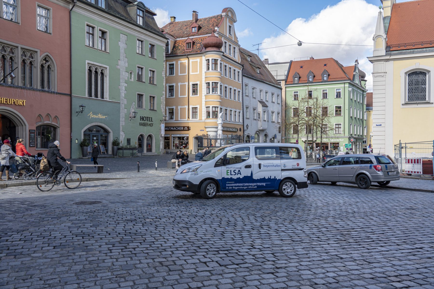 Elsa_Lieferwagensharing_Altstadt Regensburg bayernhafen