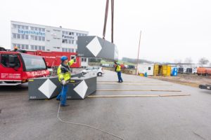 Montage Liebherr LHM420 bayernhafen Passau