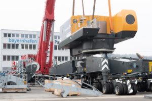 Montage Liebherr LHM420 bayernhafen Passau