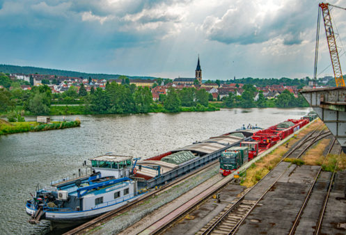 Heavy-lift handling bayernhafen Bamberg
