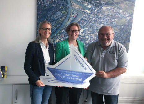 Gruppenbild Spendenübergabe