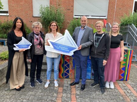 Gruppenbild Spendenübergabe